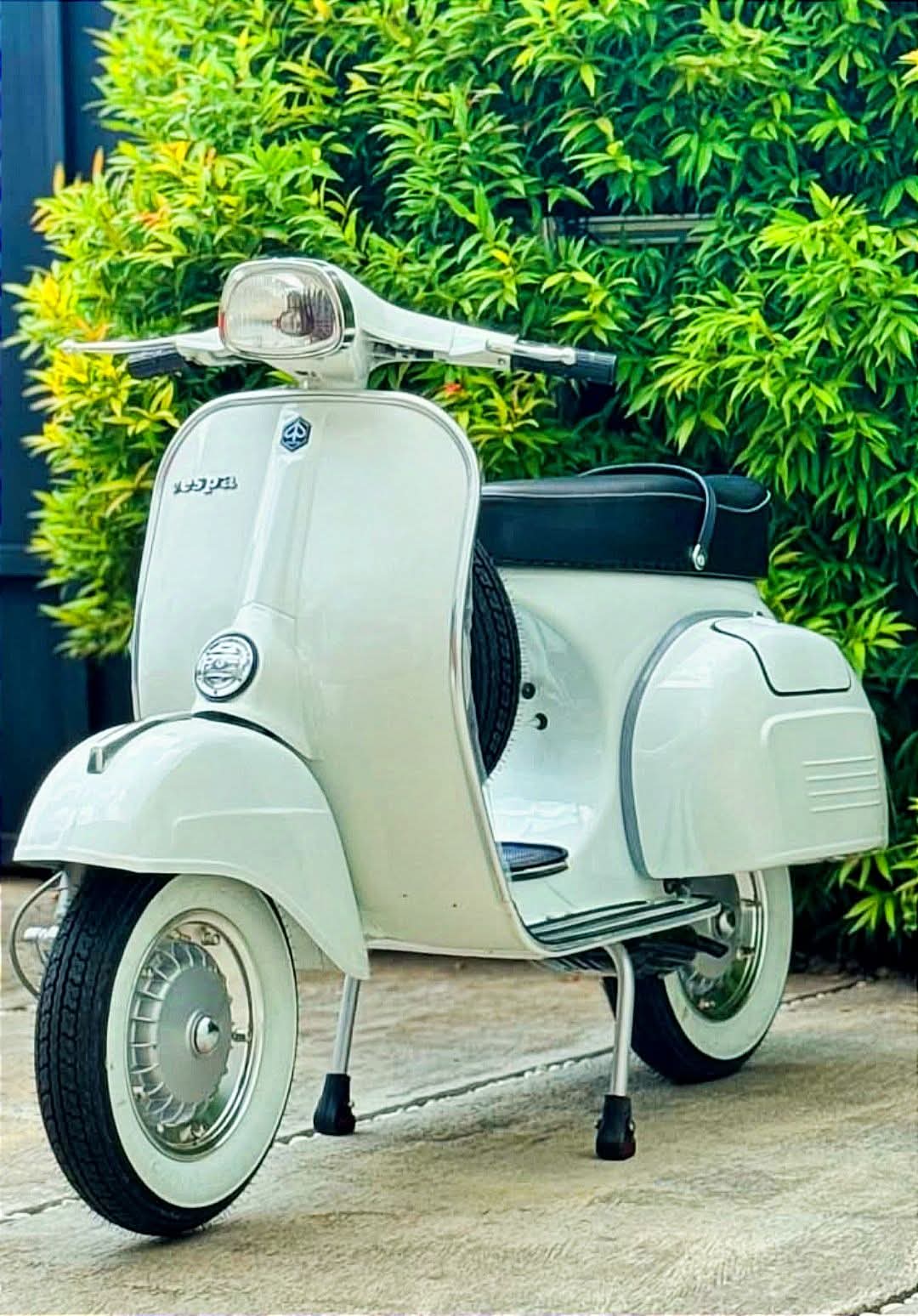 Classic White Vespa - Pristine Condition